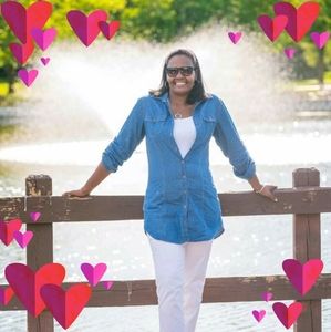 Meet your Posher, Simone